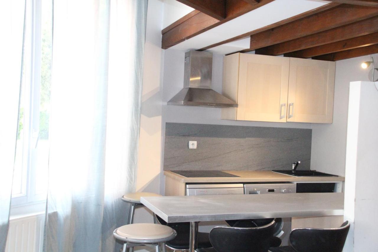 Paris Eiffel Tower Et Disney Apartments, Parkings Gratuits Et Securises, 10 Minutes Metro To Paris Ножан-сюр-Марн Экстерьер фото
