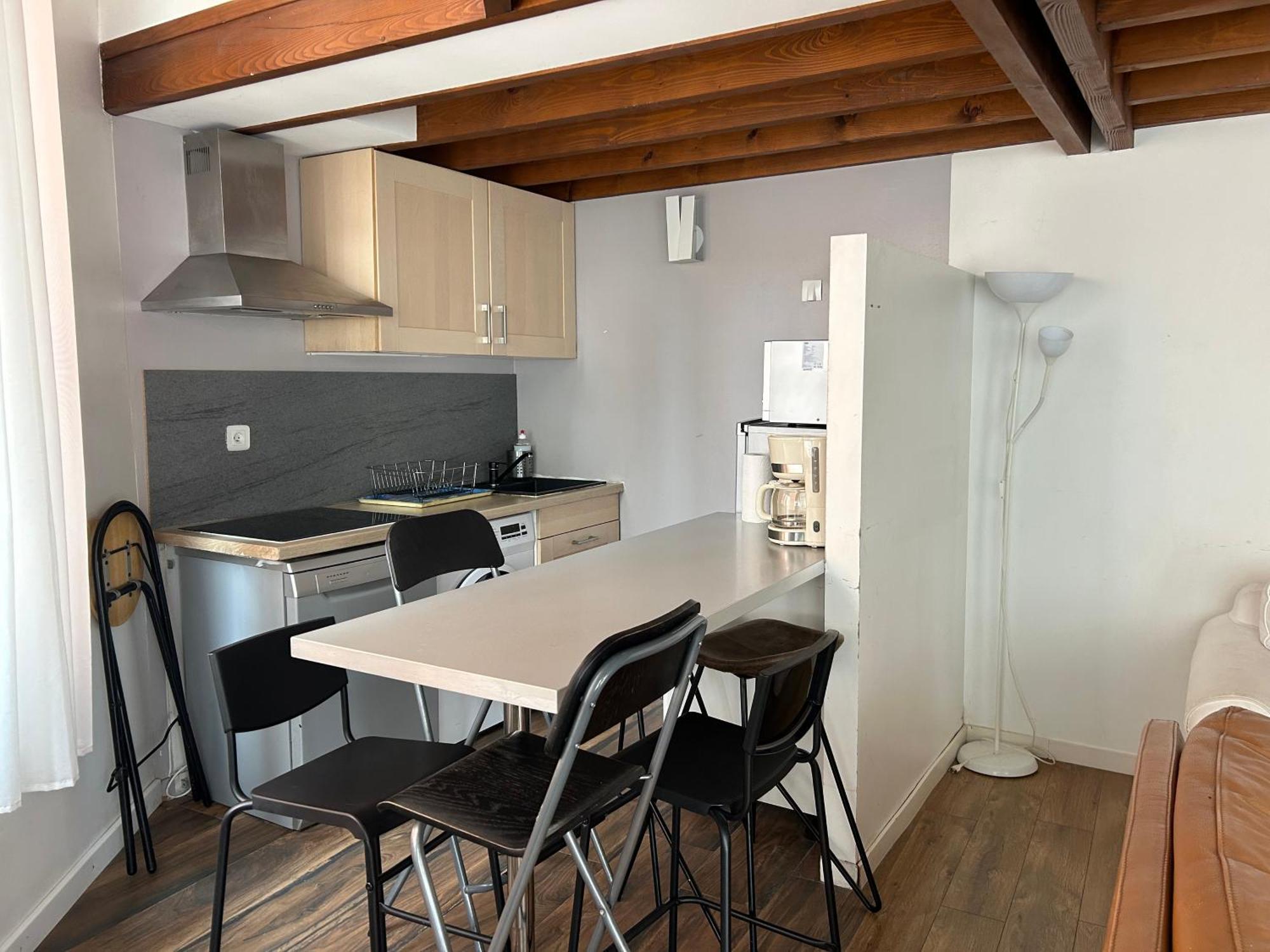 Paris Eiffel Tower Et Disney Apartments, Parkings Gratuits Et Securises, 10 Minutes Metro To Paris Ножан-сюр-Марн Экстерьер фото