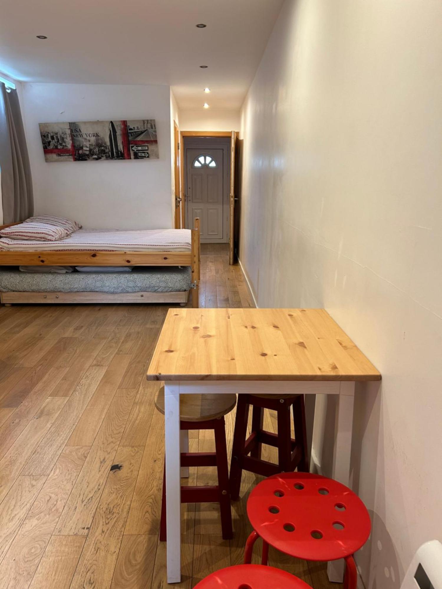 Paris Eiffel Tower Et Disney Apartments, Parkings Gratuits Et Securises, 10 Minutes Metro To Paris Ножан-сюр-Марн Экстерьер фото